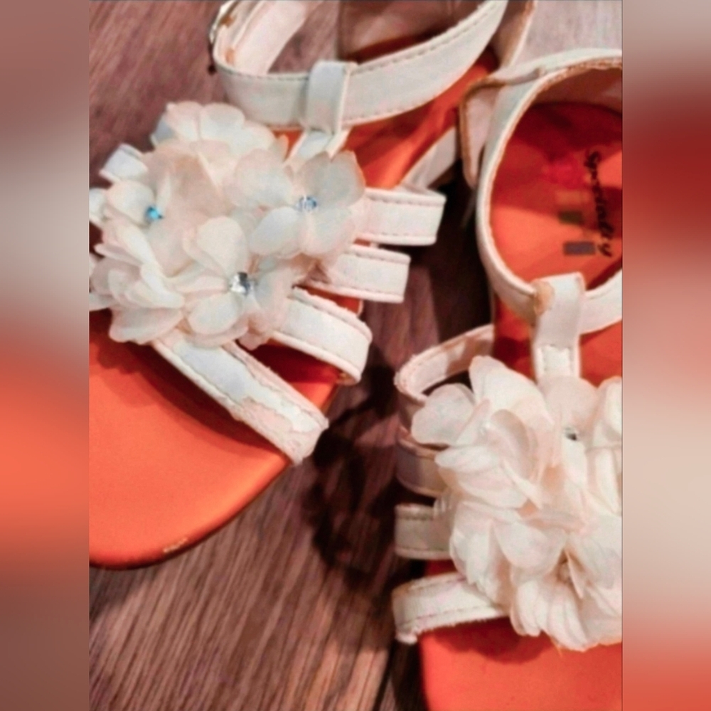 Sandals - Picture 3 of 6